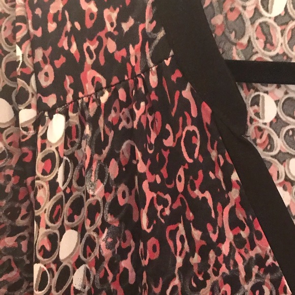 Silky V neck top- French designer - Picture 3 of 6